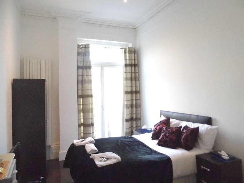 36 Hyde Park Gate Gasthof London